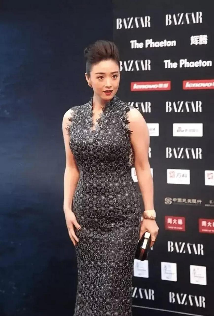 霸气侧漏表现惊艳，领跑全场令人赞叹的简单介绍